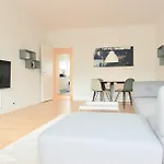 Fantastic 2-Bed In Frederiksberg C